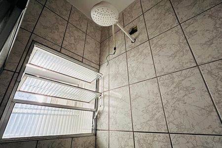 Casa para alugar com 50m², 1 quarto e 1 vaga Casa para alugar com 50m², 1 quarto e 1 vagaBanheiro