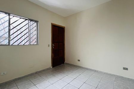 Casa para alugar com 50m², 1 quarto e 1 vaga Casa para alugar com 50m², 1 quarto e 1 vagaSala