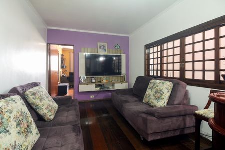 Casa à venda com 208m², 5 quartos e 2 vagasSala