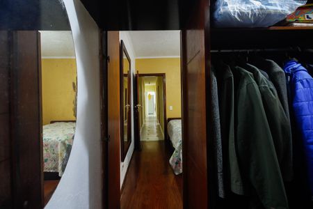 Casa à venda com 208m², 5 quartos e 2 vagasSuíte 2