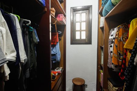 Casa à venda com 208m², 5 quartos e 2 vagasSuíte 2