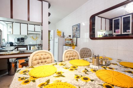 Casa à venda com 208m², 5 quartos e 2 vagasCozinha