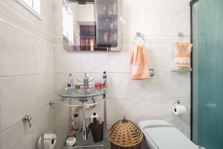 Casa à venda com 208m², 5 quartos e 2 vagasBanheiro Suíte 1