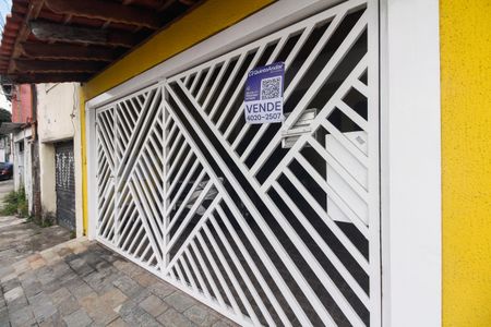 Casa à venda com 208m², 5 quartos e 2 vagasFachada