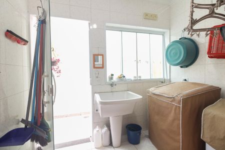 Casa à venda com 208m², 5 quartos e 2 vagasÁrea de Serviço