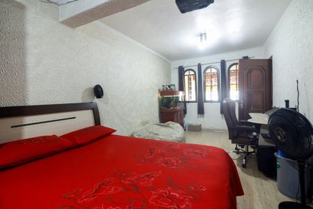 Casa à venda com 208m², 5 quartos e 2 vagasSuíte 3