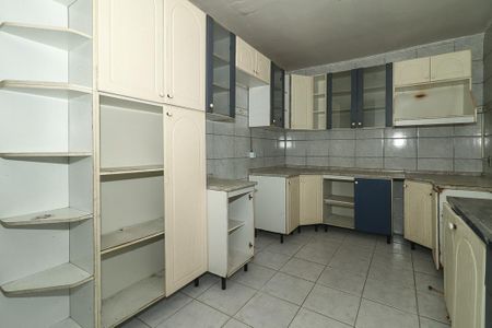 Casa à venda com 270m², 7 quartos e 2 vagasCozinha 3  / Casa 3 / Fundos