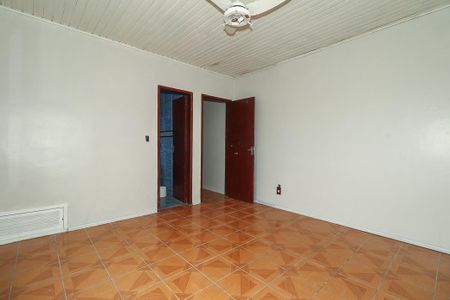 Casa à venda com 270m², 7 quartos e 2 vagasQuarto 5 / Suíte 2 / Casa3 / Fundos