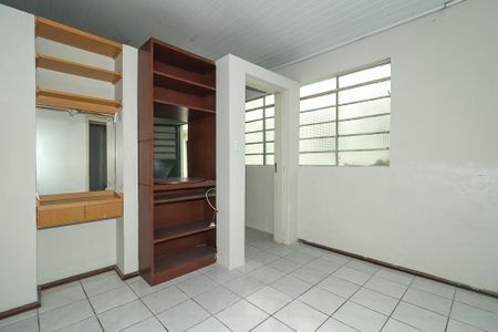 Casa à venda com 270m², 7 quartos e 2 vagasQuarto 4 / Suíte / Casa2 / Fundos