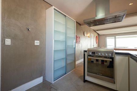 Apartamento para alugar com 140m², 2 quartos e 2 vagas Apartamento para alugar com 140m², 2 quartos e 2 vagasCozinha