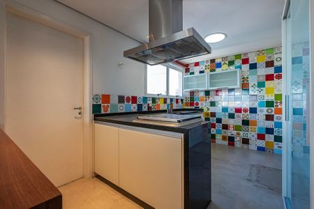 Apartamento para alugar com 140m², 2 quartos e 2 vagas Apartamento para alugar com 140m², 2 quartos e 2 vagasCozinha