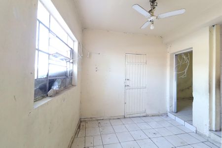 Casa à venda com 75m², 3 quartos e 1 vaga Casa à venda com 75m², 3 quartos e 1 vagaSala casa 2