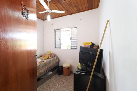 Casa à venda com 75m², 3 quartos e 1 vaga Casa à venda com 75m², 3 quartos e 1 vagaQuarto 2 casa 1