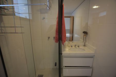 Apartamento à venda com 167m², 4 quartos e 4 vagasBanheiro do Quarto 4