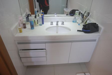 Apartamento à venda com 167m², 4 quartos e 4 vagasQuarto 1 banheiro