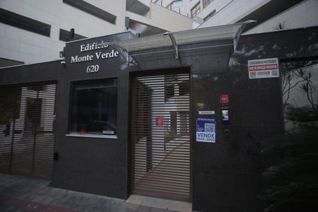 Apartamento à venda com 167m², 4 quartos e 4 vagasFachada