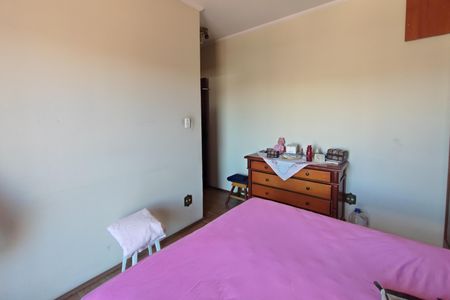 Casa à venda com 396m², 5 quartos e 4 vagas Casa à venda com 396m², 5 quartos e 4 vagasQuarto Suíte