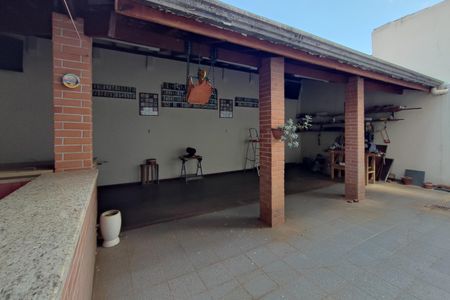 Casa à venda com 396m², 5 quartos e 4 vagas Casa à venda com 396m², 5 quartos e 4 vagasÁrea gourmet