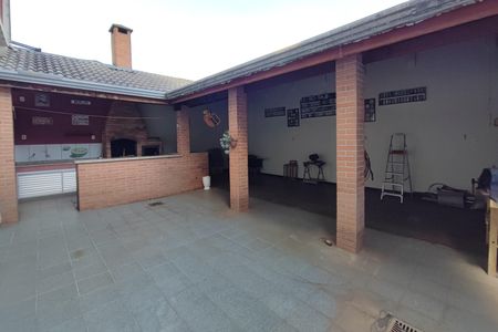 Casa à venda com 396m², 5 quartos e 4 vagas Casa à venda com 396m², 5 quartos e 4 vagasÁrea gourmet