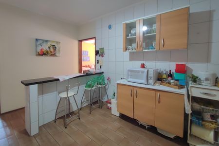 Casa à venda com 396m², 5 quartos e 4 vagas Casa à venda com 396m², 5 quartos e 4 vagasCozinha