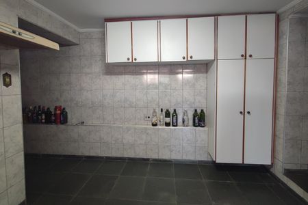 Casa à venda com 396m², 5 quartos e 4 vagas Casa à venda com 396m², 5 quartos e 4 vagasEdícula - Cozinha