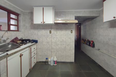 Casa à venda com 396m², 5 quartos e 4 vagas Casa à venda com 396m², 5 quartos e 4 vagasEdícula - Cozinha
