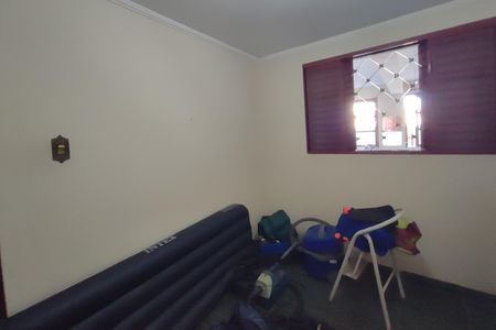 Casa à venda com 396m², 5 quartos e 4 vagas Casa à venda com 396m², 5 quartos e 4 vagasEdícula - Quarto 1