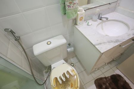 Apartamento à venda com 55m², 2 quartos e 1 vagaBanheiro Social