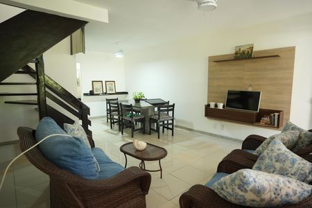 Casa de condomínio para alugar com 140m², 3 quartos e 1 vagaSala