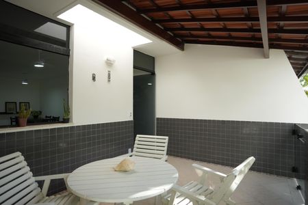 Casa de condomínio para alugar com 140m², 3 quartos e 1 vagaVaranda