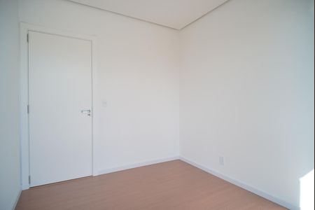 Apartamento à venda com 76m², 2 quartos e 1 vagaQuarto 