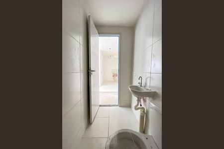 Apartamento à venda com 33m², 2 quartos e sem vagaBanheiro