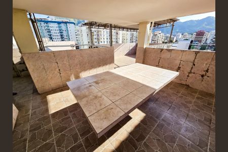 Apartamento à venda com 57m², 2 quartos e sem vaga Apartamento à venda com 57m², 2 quartos e sem vagaÁrea comum - Salão de festas