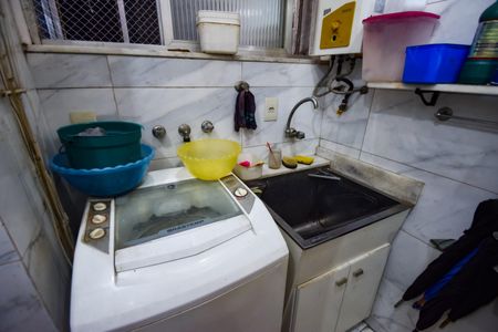 Apartamento à venda com 57m², 2 quartos e sem vaga Apartamento à venda com 57m², 2 quartos e sem vagaÁrea de Serviço