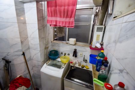 Apartamento à venda com 57m², 2 quartos e sem vaga Apartamento à venda com 57m², 2 quartos e sem vagaÁrea de Serviço