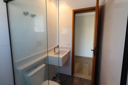 Casa à venda com 140m², 3 quartos e 4 vagasBanheiro/Suíte 1