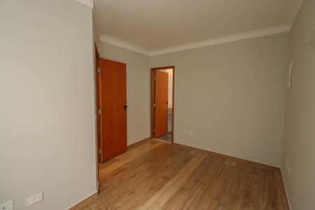 Casa à venda com 140m², 3 quartos e 4 vagasSuíte 2