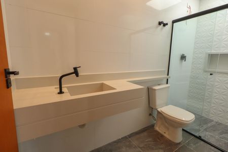 Casa à venda com 140m², 3 quartos e 4 vagasBanheiro/Suíte 2