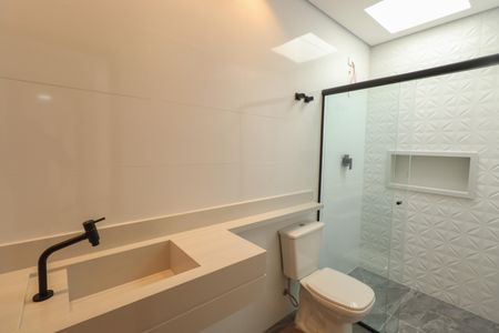 Casa à venda com 140m², 3 quartos e 4 vagasBanheiro/Suíte 2