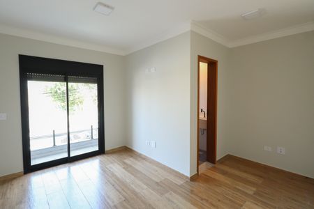 Casa à venda com 140m², 3 quartos e 4 vagasSuíte 1