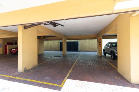 Apartamento para alugar com 74m², 2 quartos e sem vagaÁrea comum - Garagem