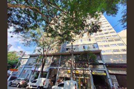 Apartamento à venda com 75m², 2 quartos e 1 vagaFachada