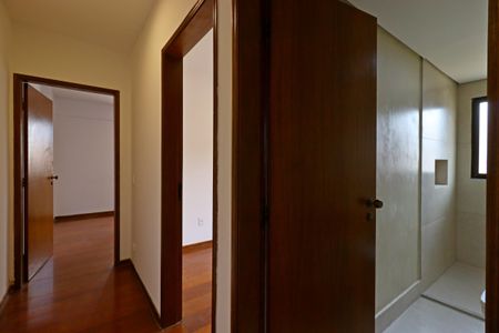 Apartamento à venda com 120m², 3 quartos e 2 vagasCorredor para os Quartos