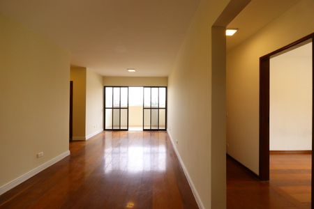 Apartamento à venda com 120m², 3 quartos e 2 vagasSala