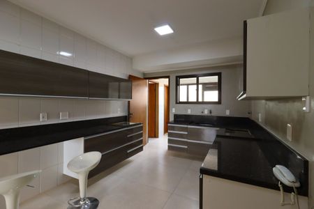 Apartamento à venda com 120m², 3 quartos e 2 vagasCozinha
