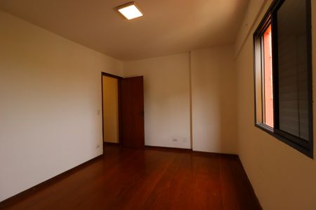 Apartamento à venda com 120m², 3 quartos e 2 vagasSuíte