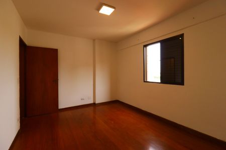 Apartamento à venda com 120m², 3 quartos e 2 vagasSuíte