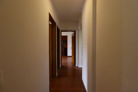 Apartamento à venda com 120m², 3 quartos e 2 vagasCorredor para os Quartos