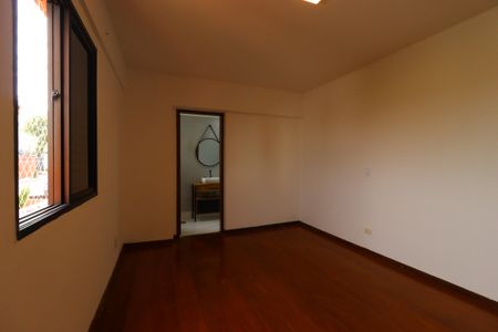 Apartamento à venda com 120m², 3 quartos e 2 vagasSuíte