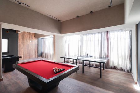 Studio para alugar com 27m², 0 quarto e sem vaga Studio para alugar com 27m², 0 quarto e sem vagaSala de Jogos